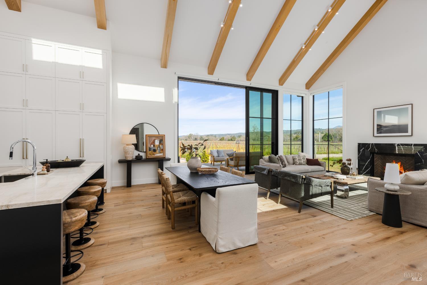2998 W Dry Creek Road Healdsburg CA 95448