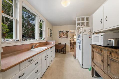 40 Sycamore Avenue Larkspur CA 94939