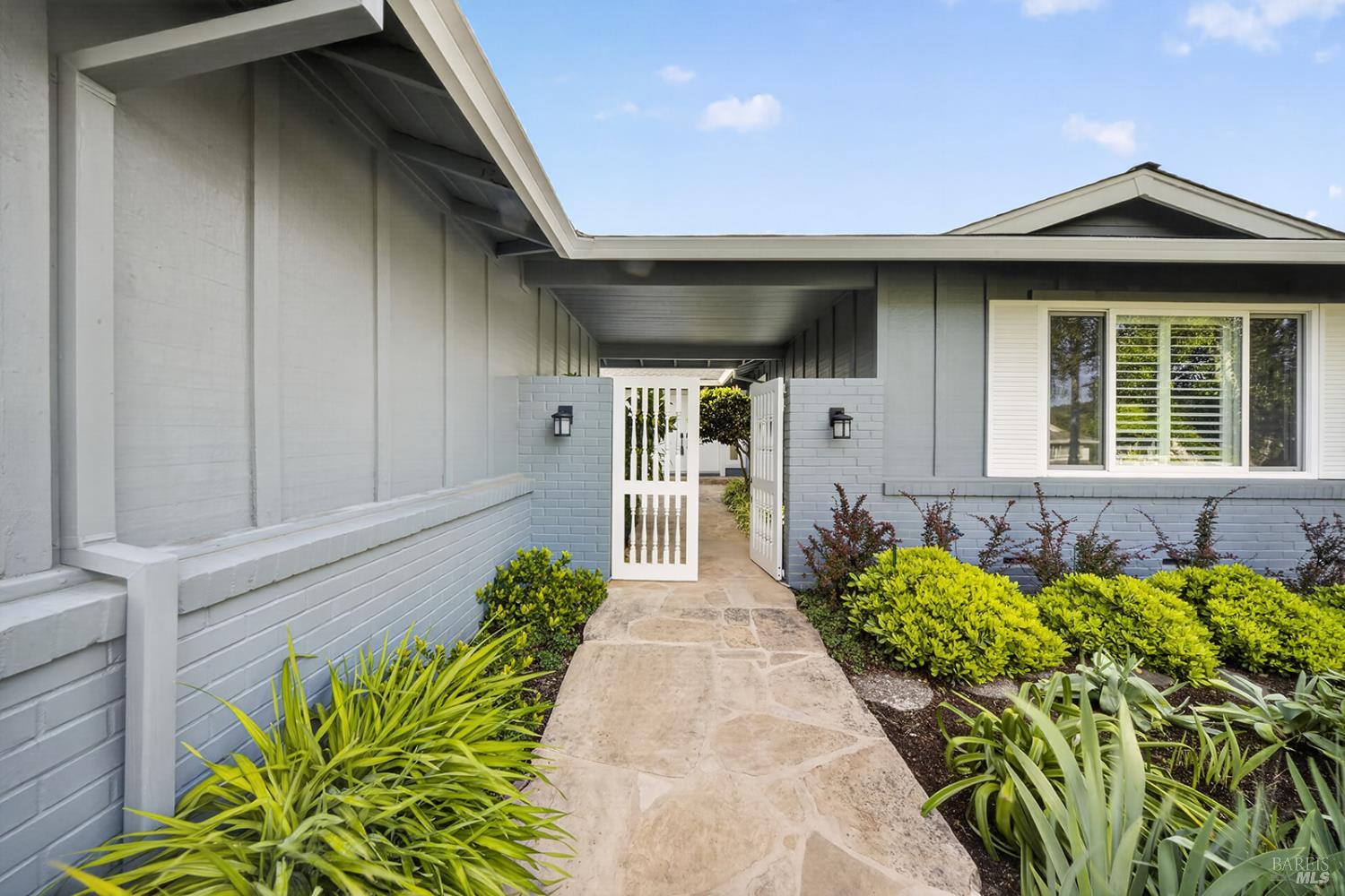 339 Mockingbird Circle Santa Rosa CA 95409