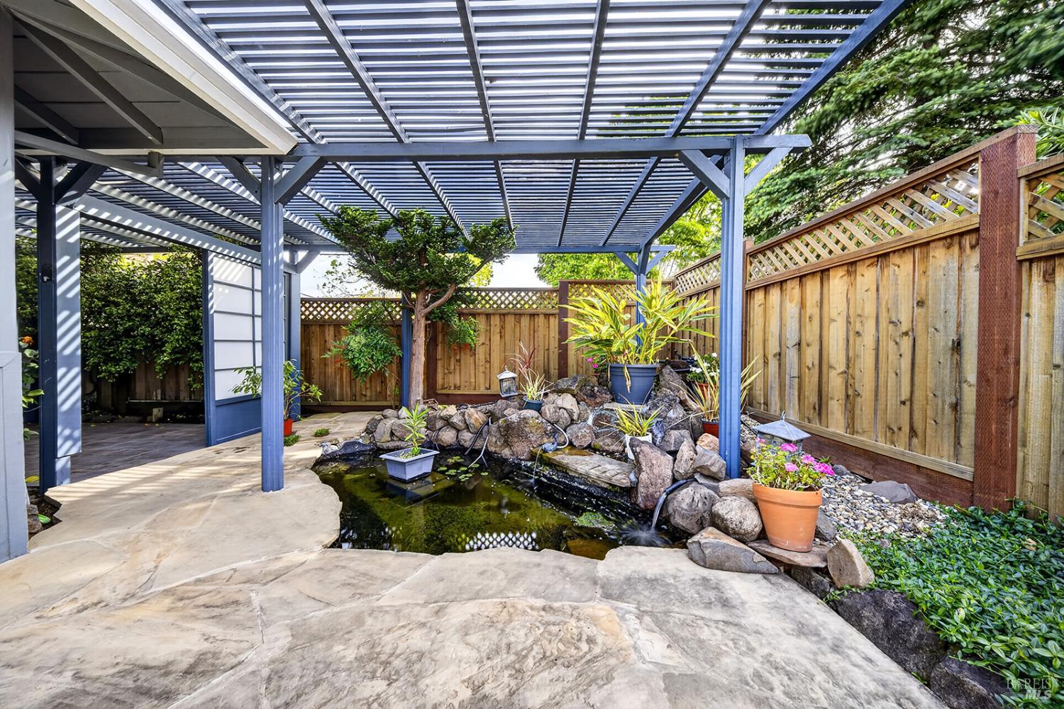339 Mockingbird Circle Santa Rosa CA 95409