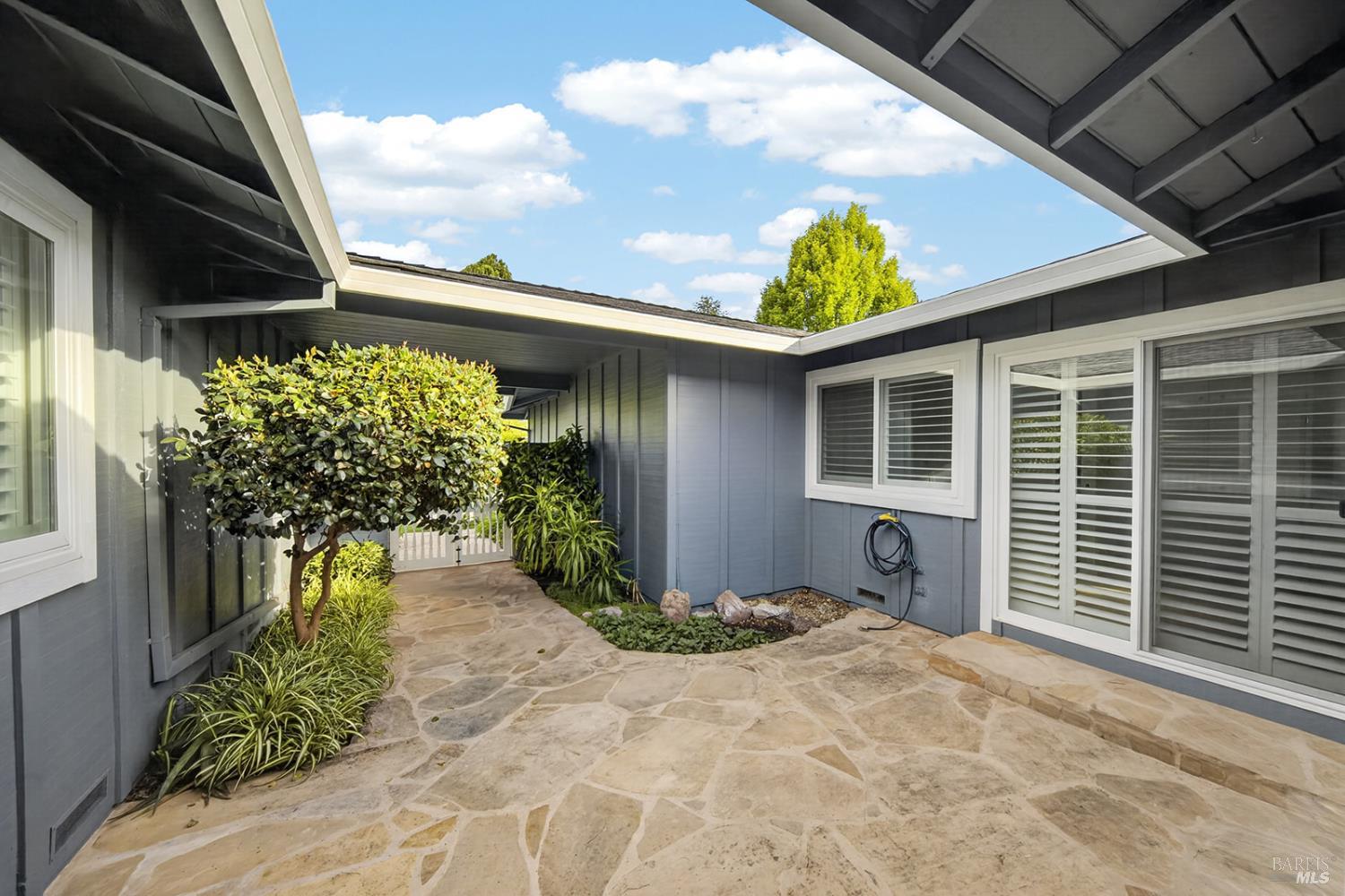 339 Mockingbird Circle Santa Rosa CA 95409