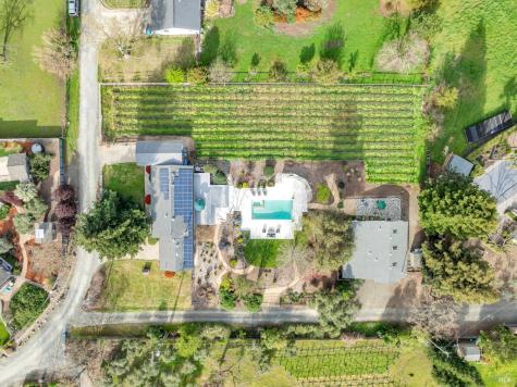 8854 Egg Farm Lane Kenwood CA 95452