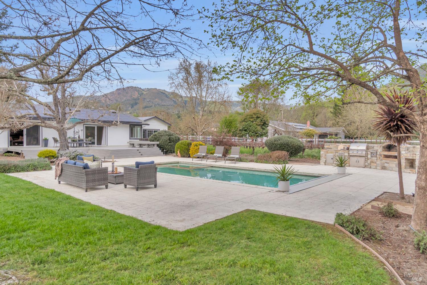 8854 Egg Farm Lane Kenwood CA 95452