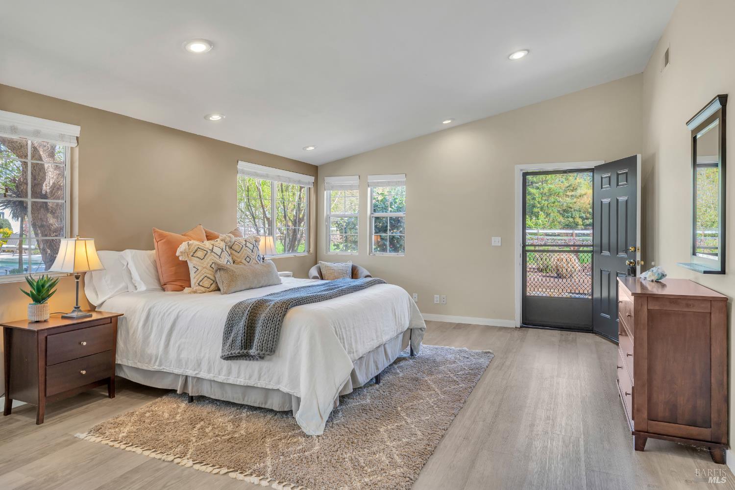 8854 Egg Farm Lane Kenwood CA 95452