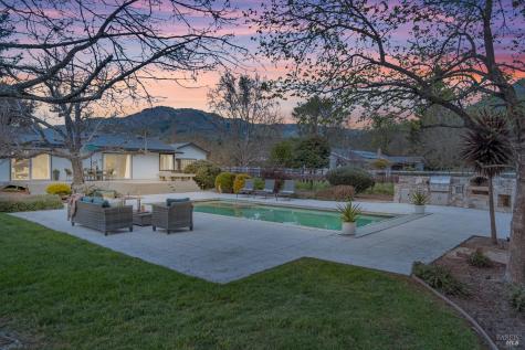 8854 Egg Farm Lane Kenwood CA 95452