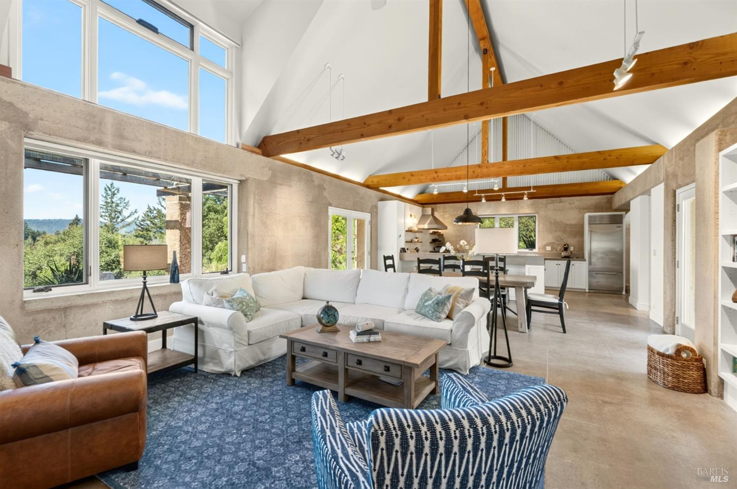 14931 Kramer Lane Philo CA 95466