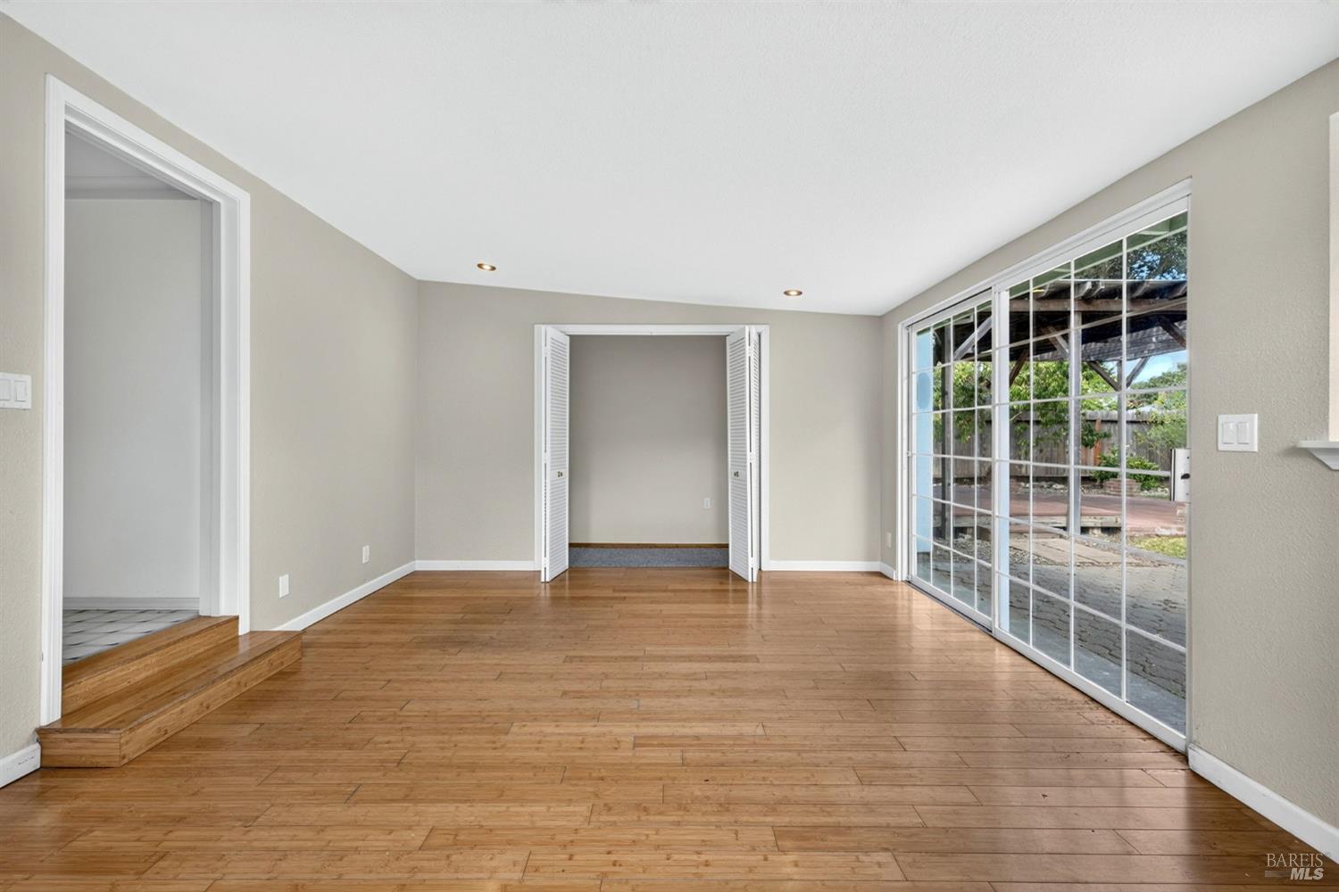 652 Corlano Avenue Santa Rosa CA 95404