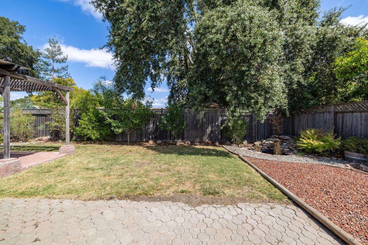 652 Corlano Avenue Santa Rosa CA 95404