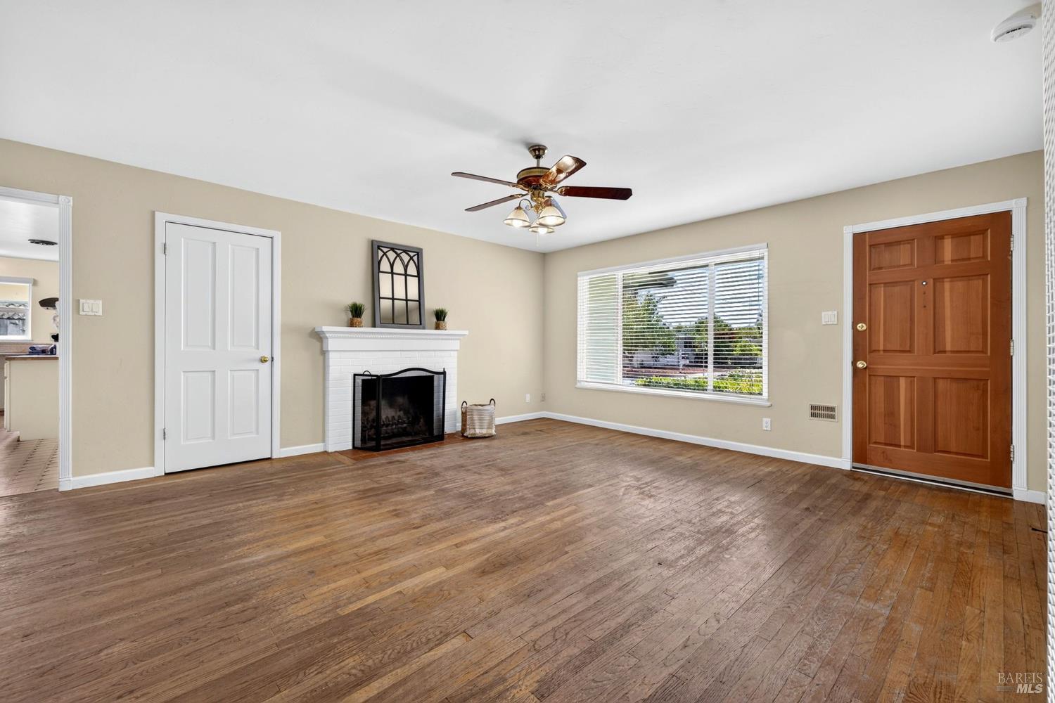 652 Corlano Avenue Santa Rosa CA 95404