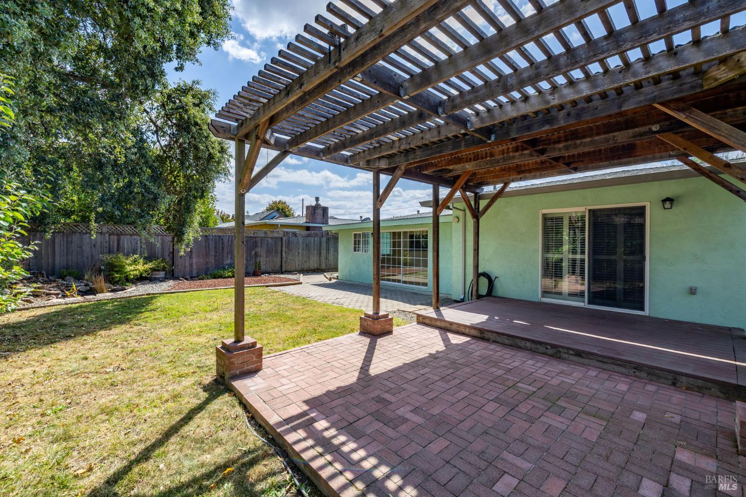 652 Corlano Avenue Santa Rosa CA 95404