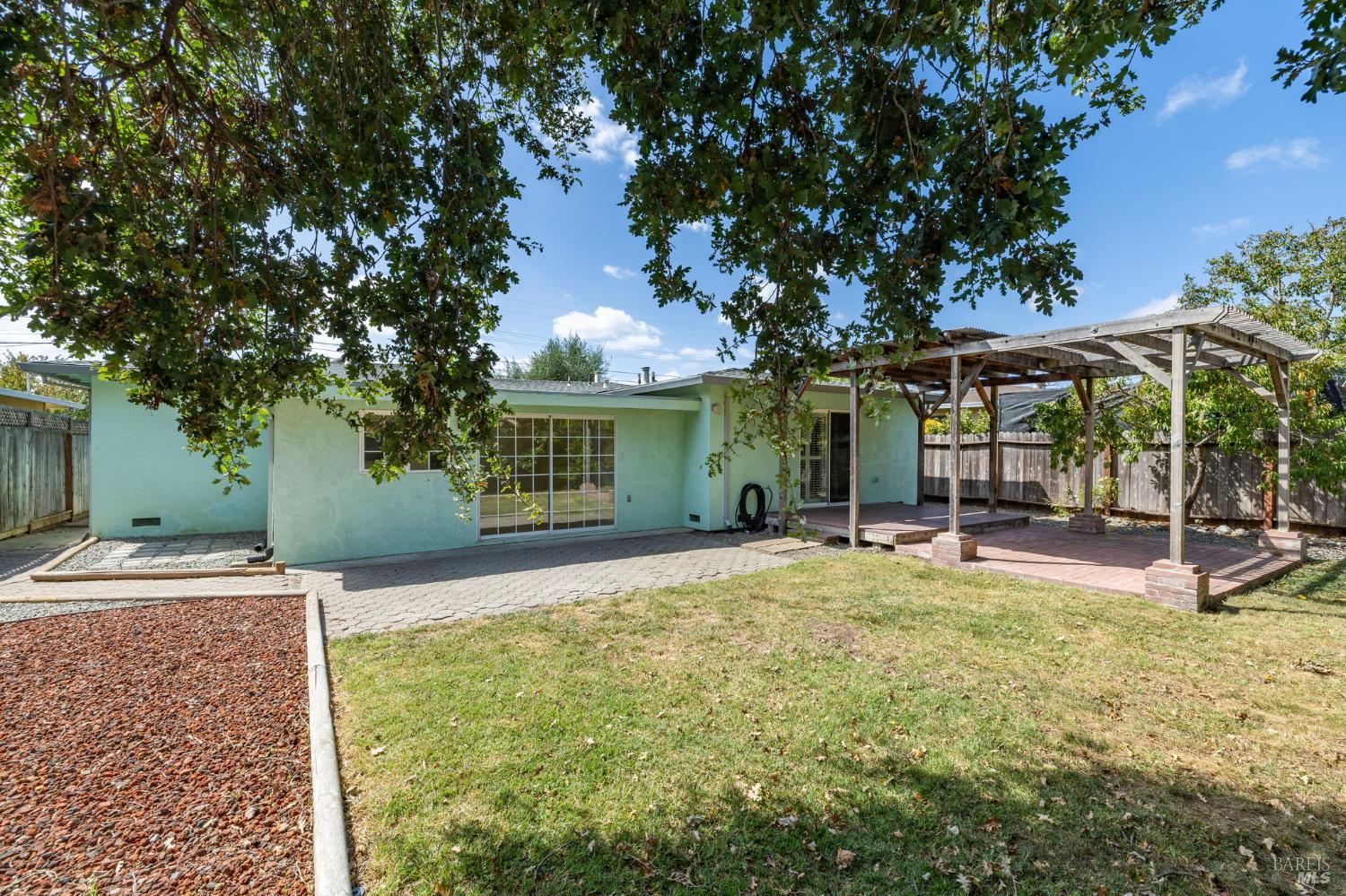 652 Corlano Avenue Santa Rosa CA 95404