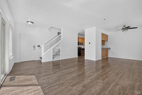 956 Kingwood Street Santa Rosa CA 95401