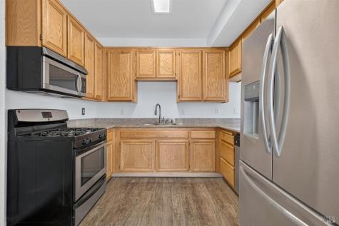 956 Kingwood Street Santa Rosa CA 95401