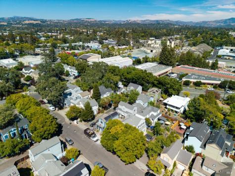 956 Kingwood Street Santa Rosa CA 95401