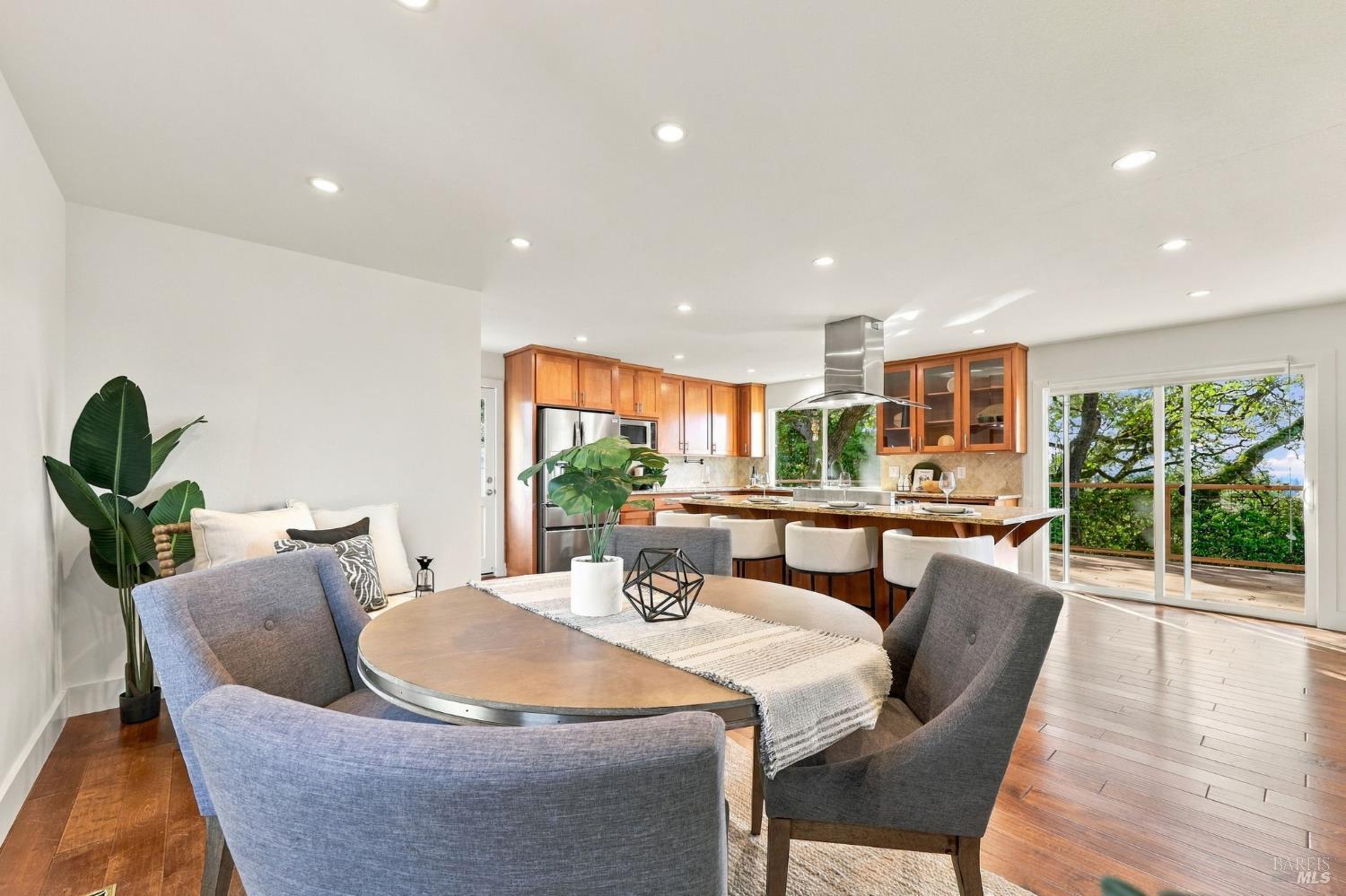 3465 Ridgeview Drive Santa Rosa CA 95404