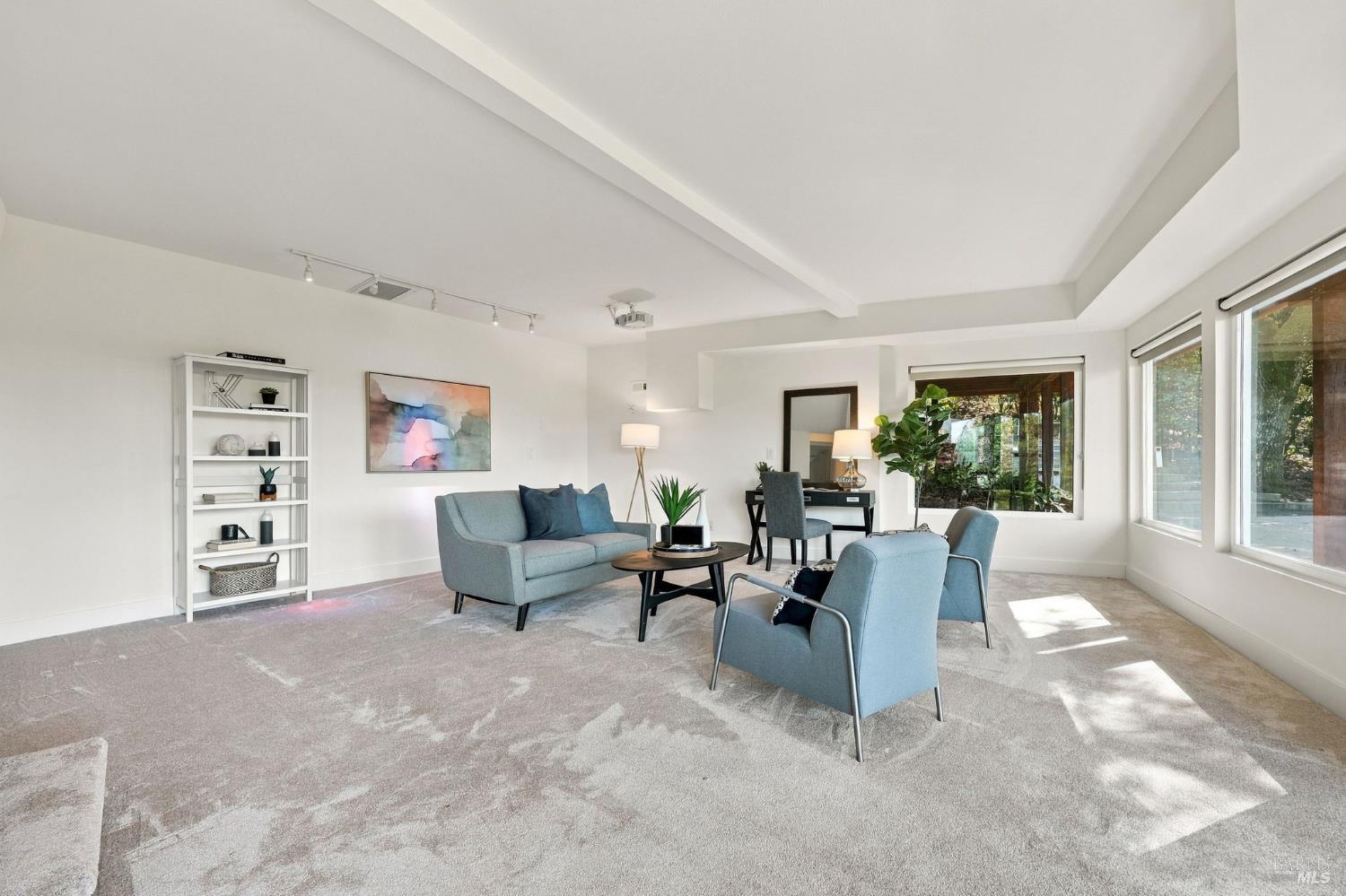 3465 Ridgeview Drive Santa Rosa CA 95404