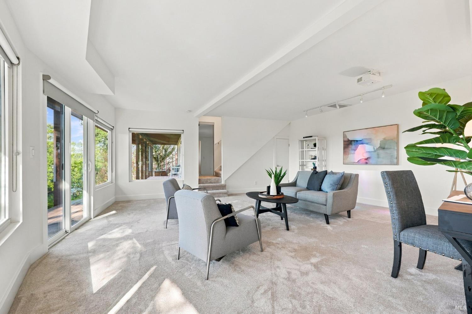 3465 Ridgeview Drive Santa Rosa CA 95404