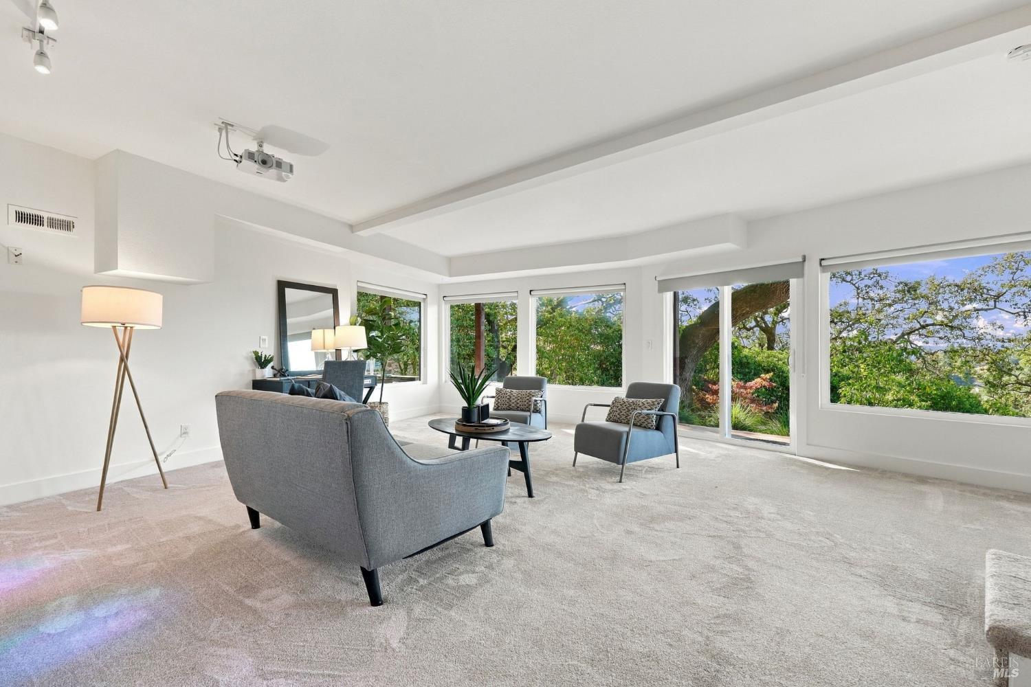3465 Ridgeview Drive Santa Rosa CA 95404