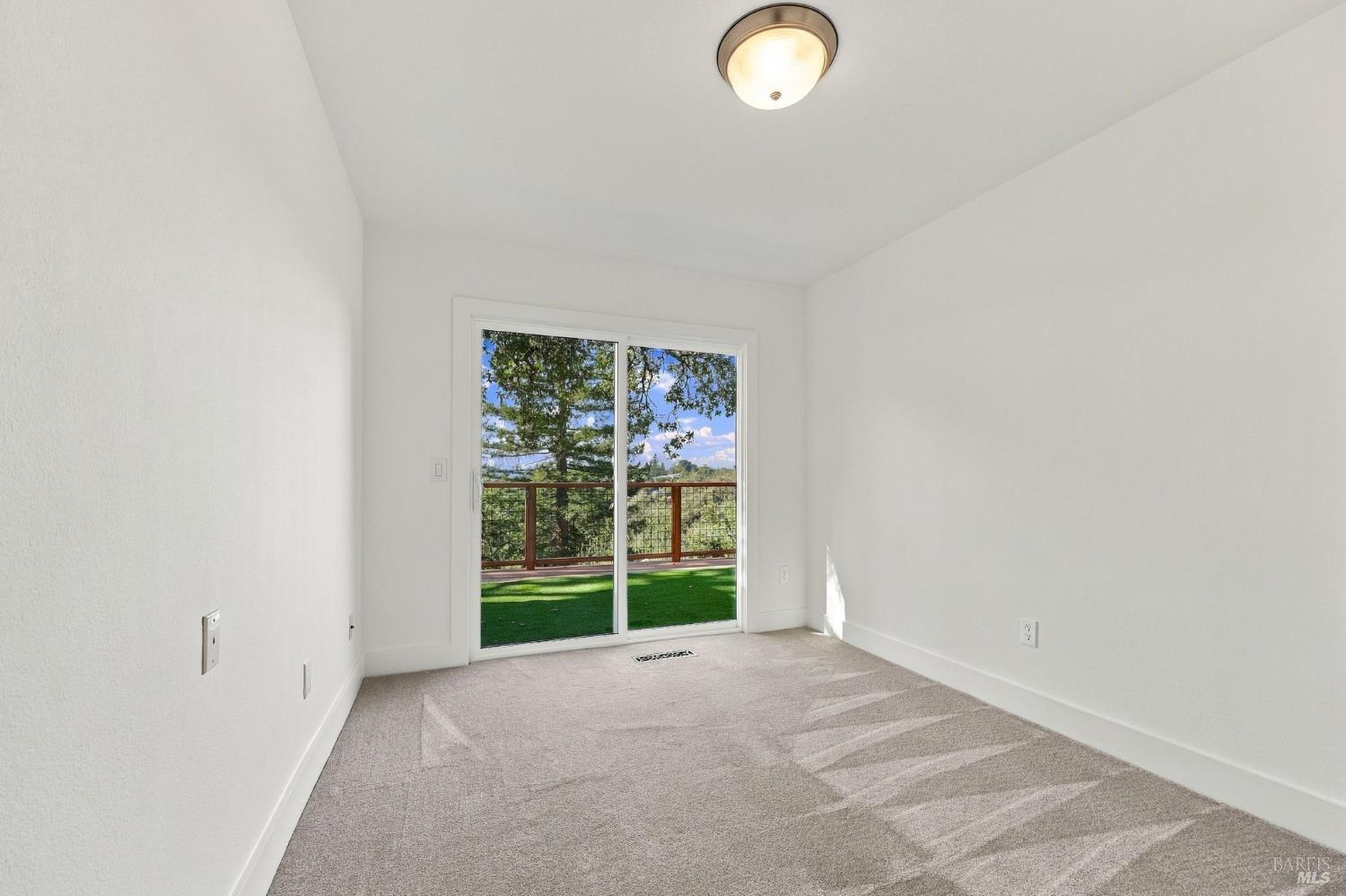 3465 Ridgeview Drive Santa Rosa CA 95404