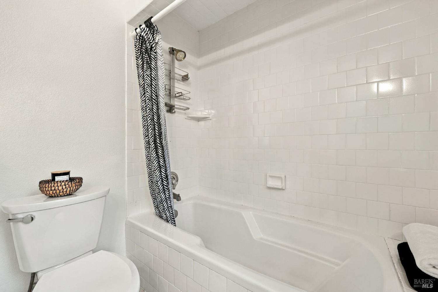 3465 Ridgeview Drive Santa Rosa CA 95404