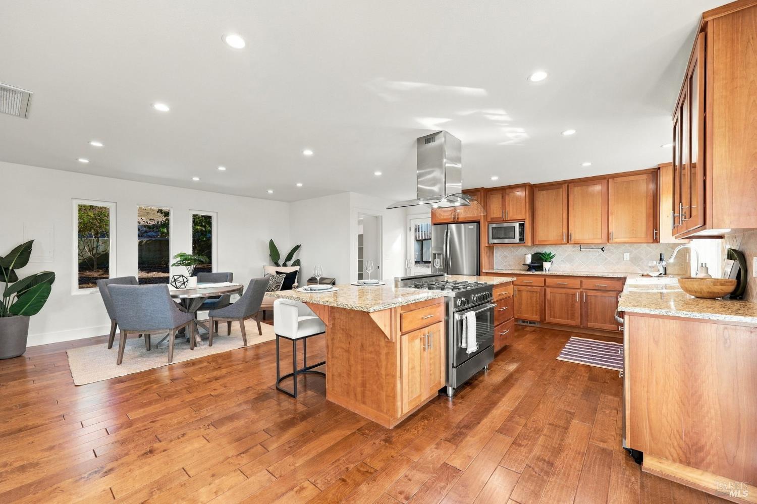 3465 Ridgeview Drive Santa Rosa CA 95404