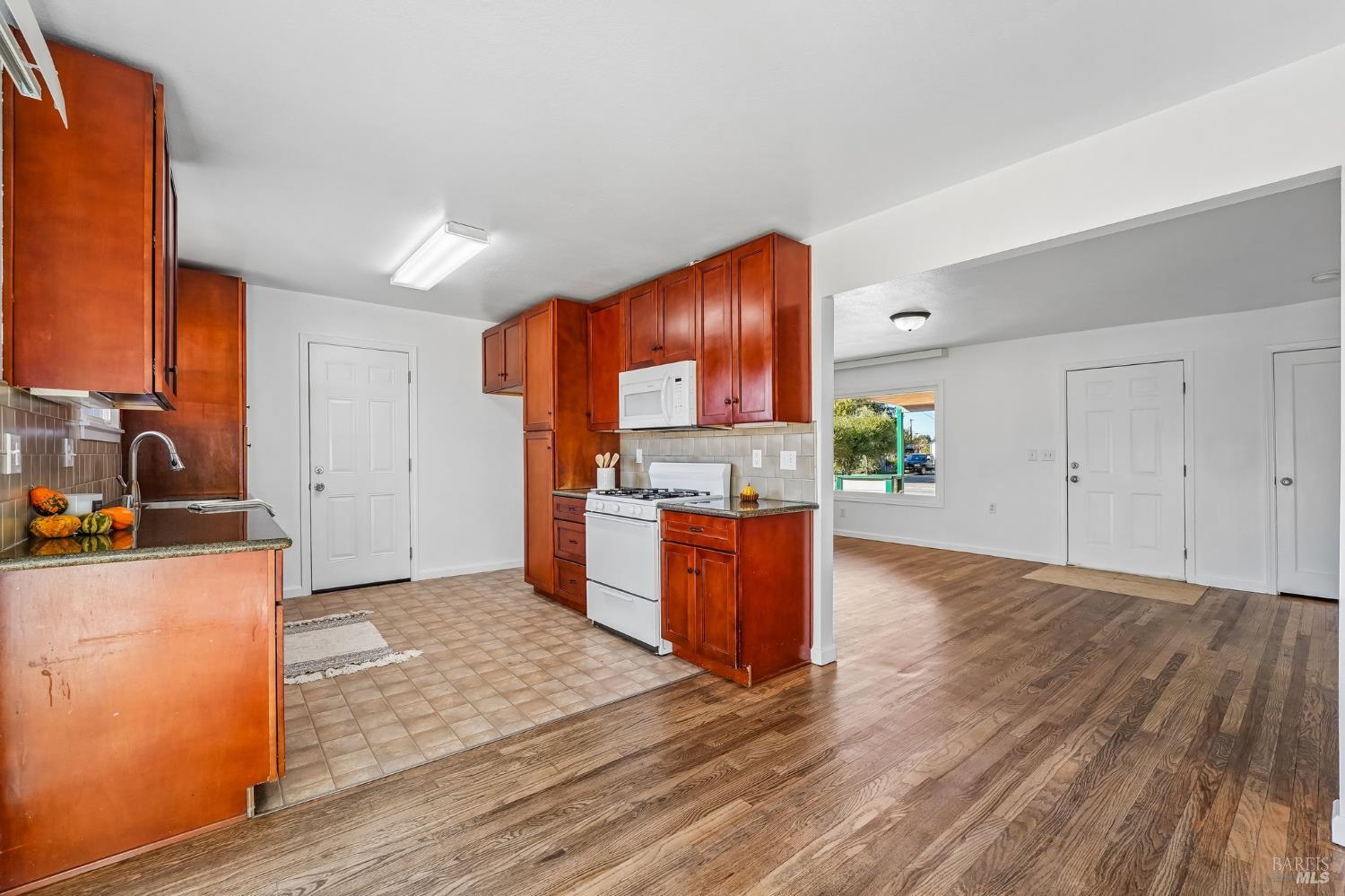 1492 Gloria Drive Santa Rosa CA 95407