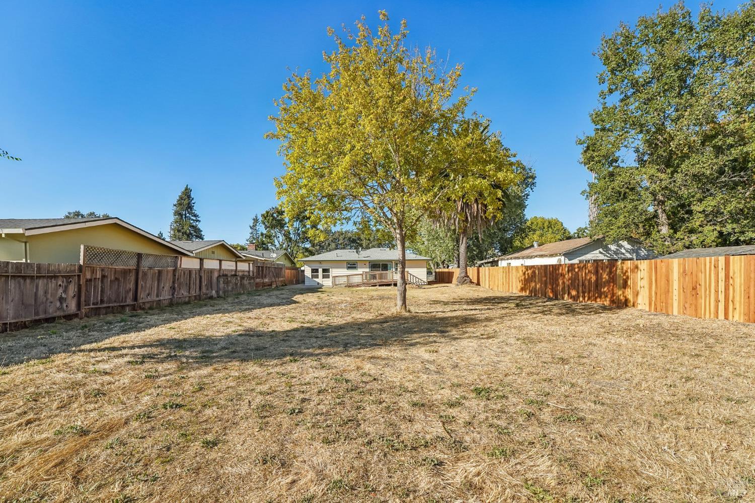 1492 Gloria Drive Santa Rosa CA 95407