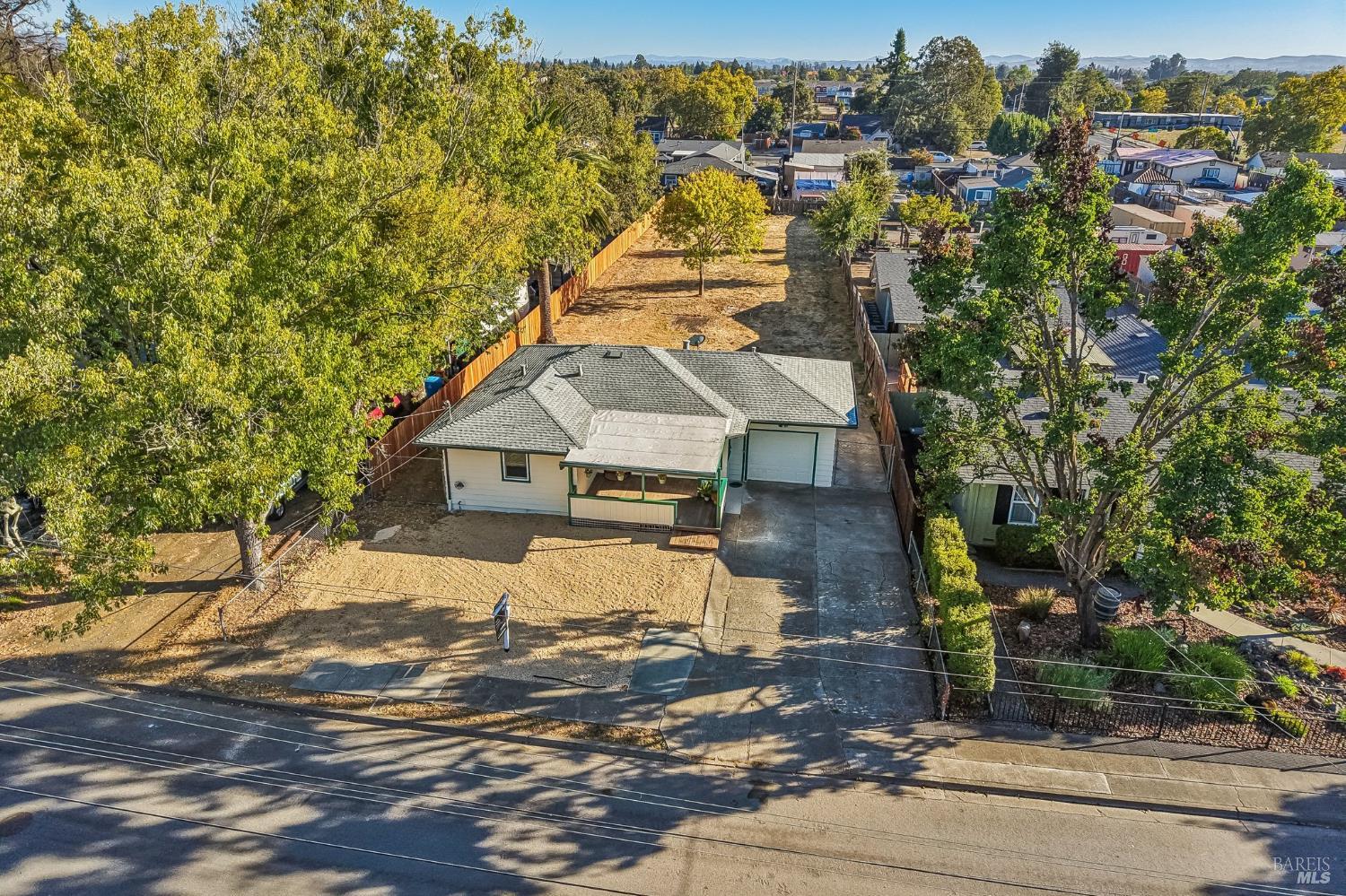 1492 Gloria Drive Santa Rosa CA 95407