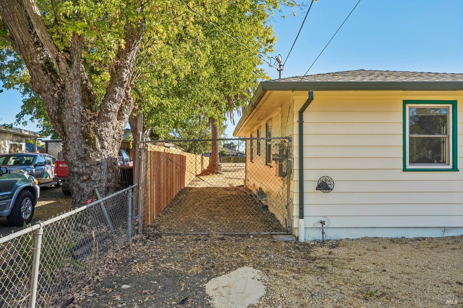 1492 Gloria Drive Santa Rosa CA 95407