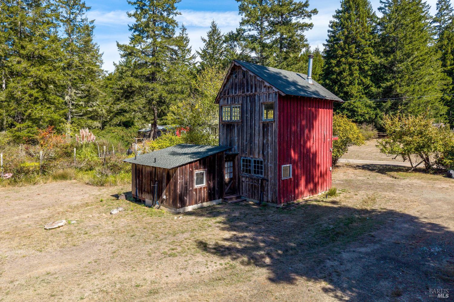 Mendocino CA, 42500 Little Lake Road