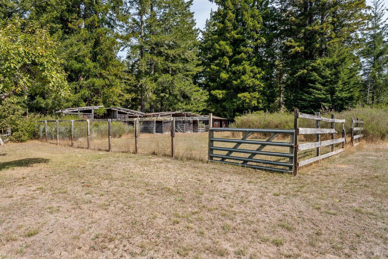 42500 Little Lake Road Mendocino CA 95460