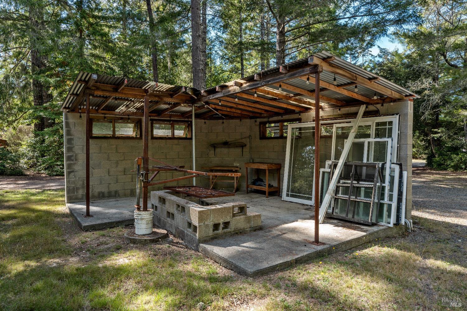 42500 Little Lake Road Mendocino CA 95460