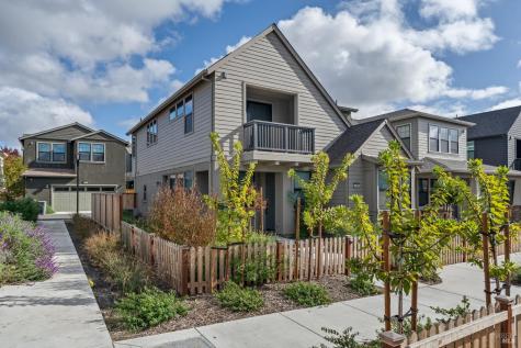 1594 NE Waterside Lane NE Rohnert Park CA 94928