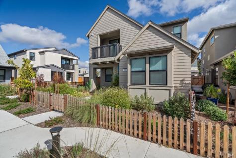 1594 NE Waterside Lane NE Rohnert Park CA 94928