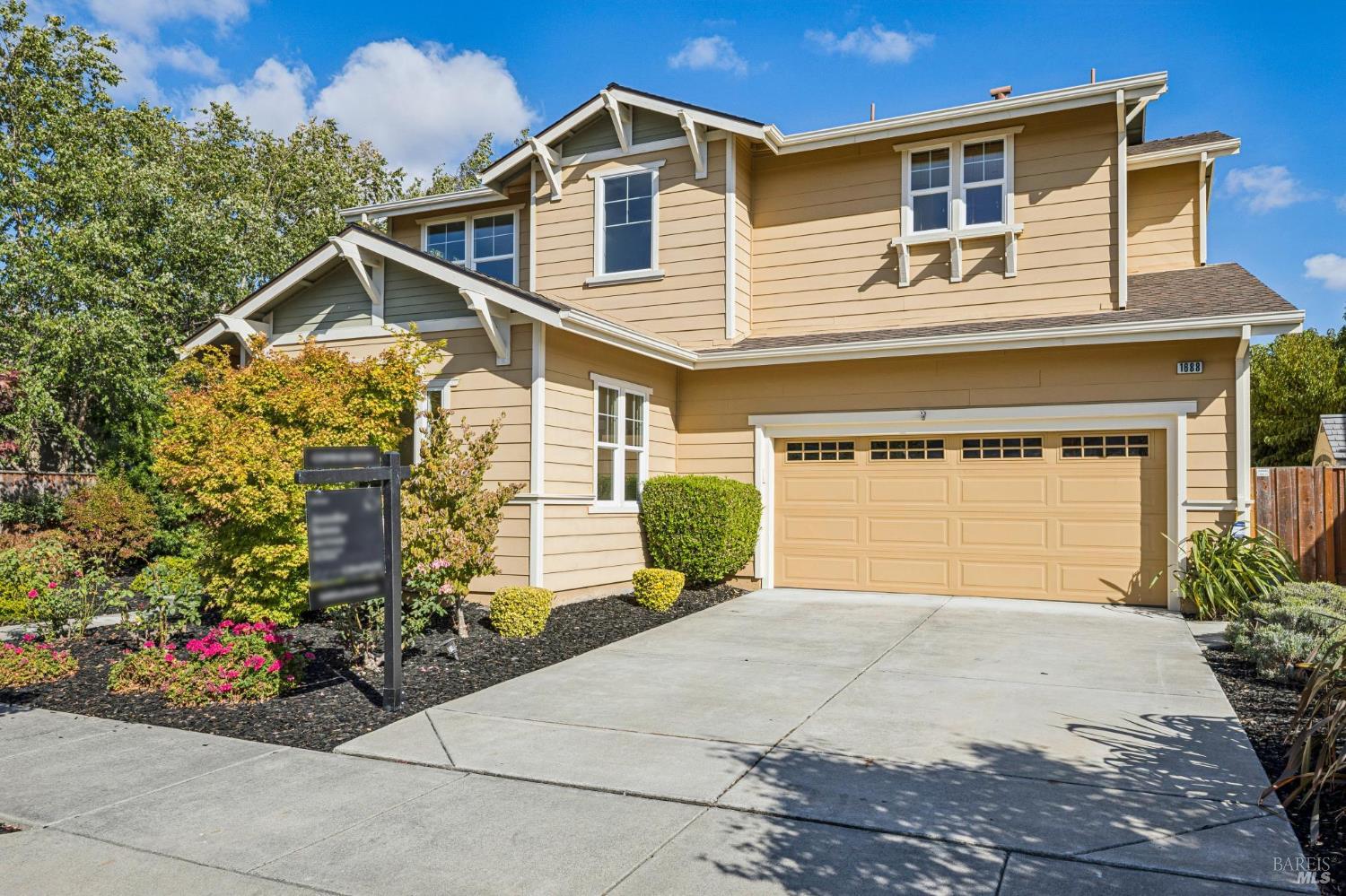 1688 Southview Drive Petaluma CA 94954