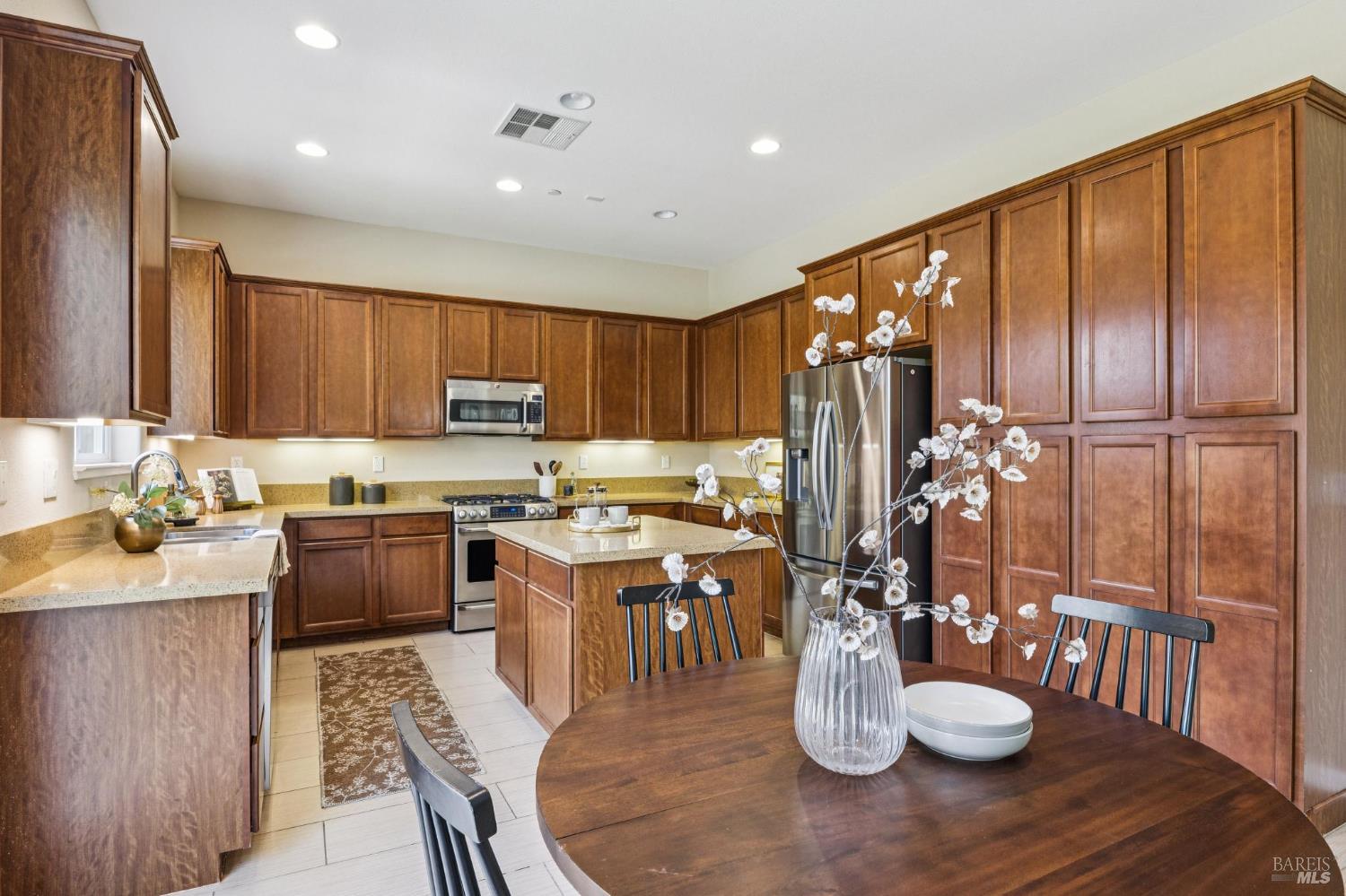 1688 Southview Drive Petaluma CA 94954