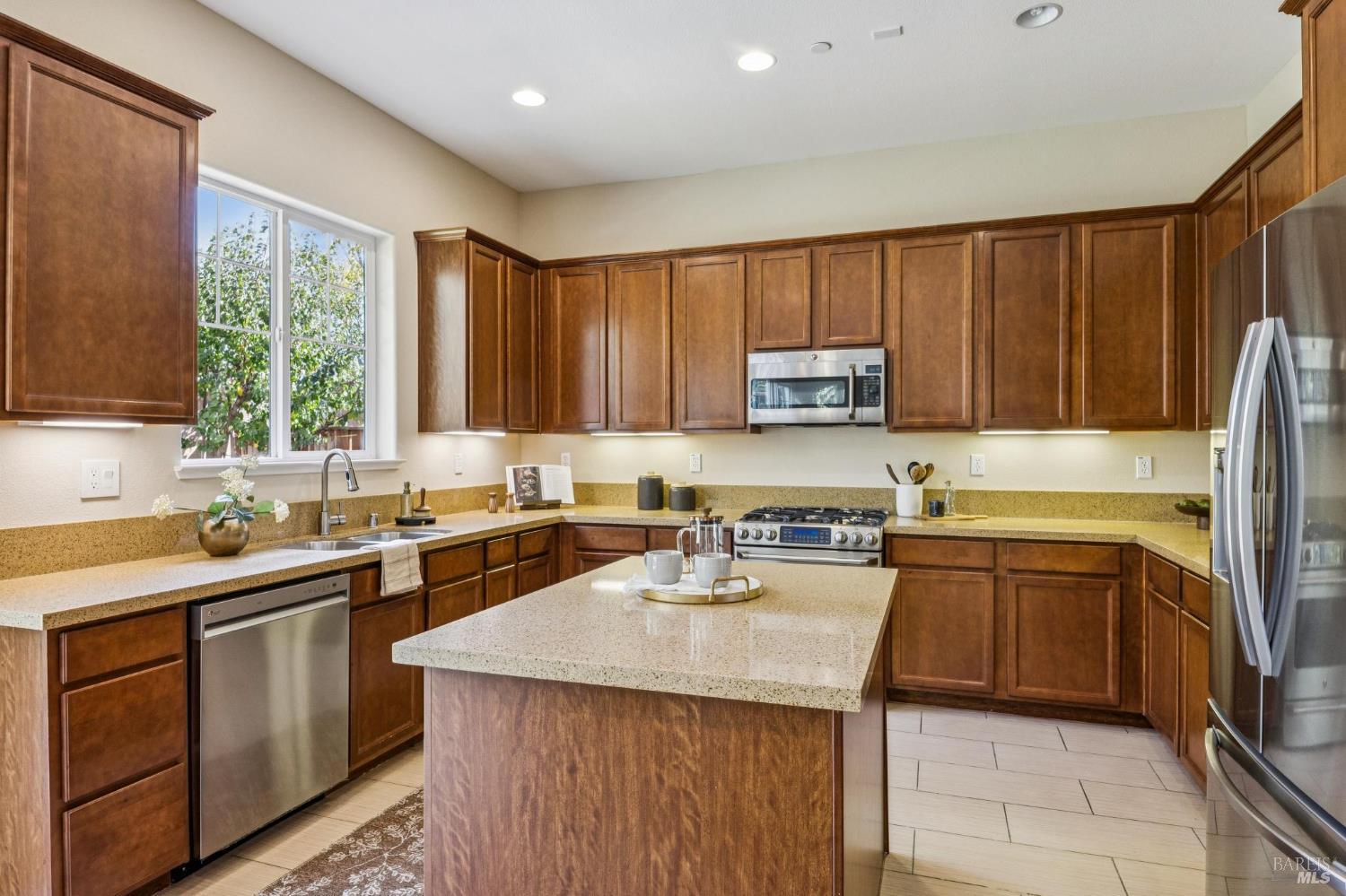 1688 Southview Drive Petaluma CA 94954