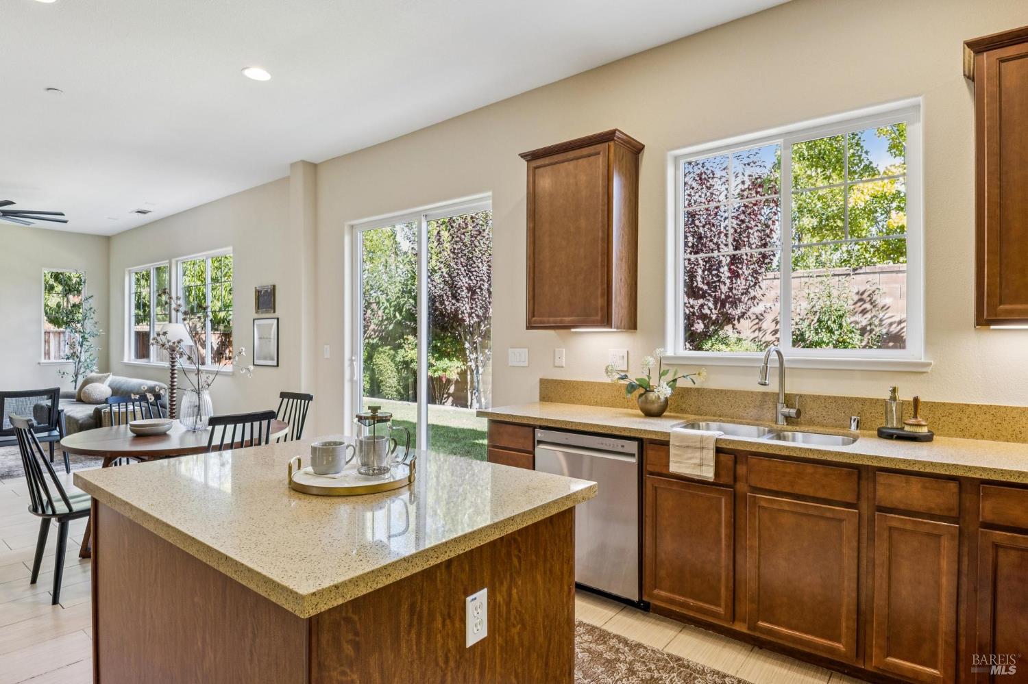 1688 Southview Drive Petaluma CA 94954