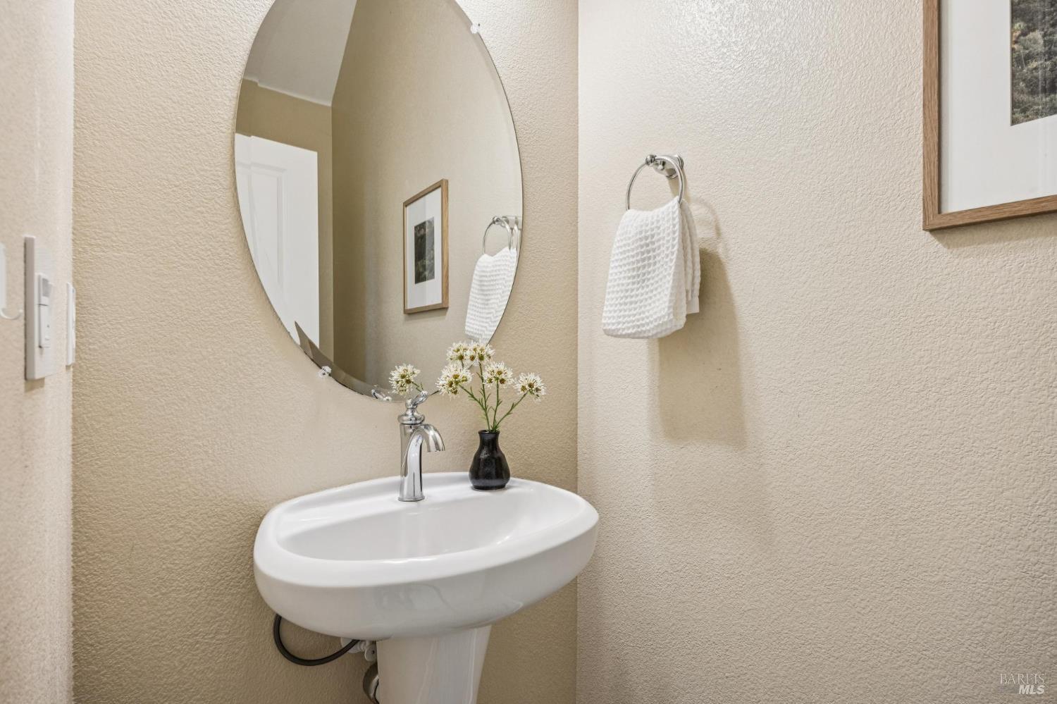 1688 Southview Drive Petaluma CA 94954