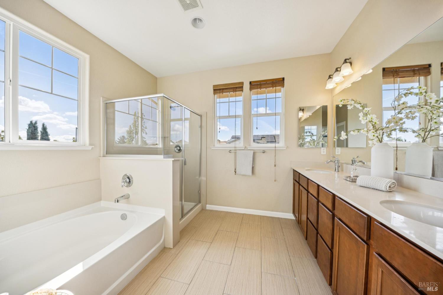 1688 Southview Drive Petaluma CA 94954