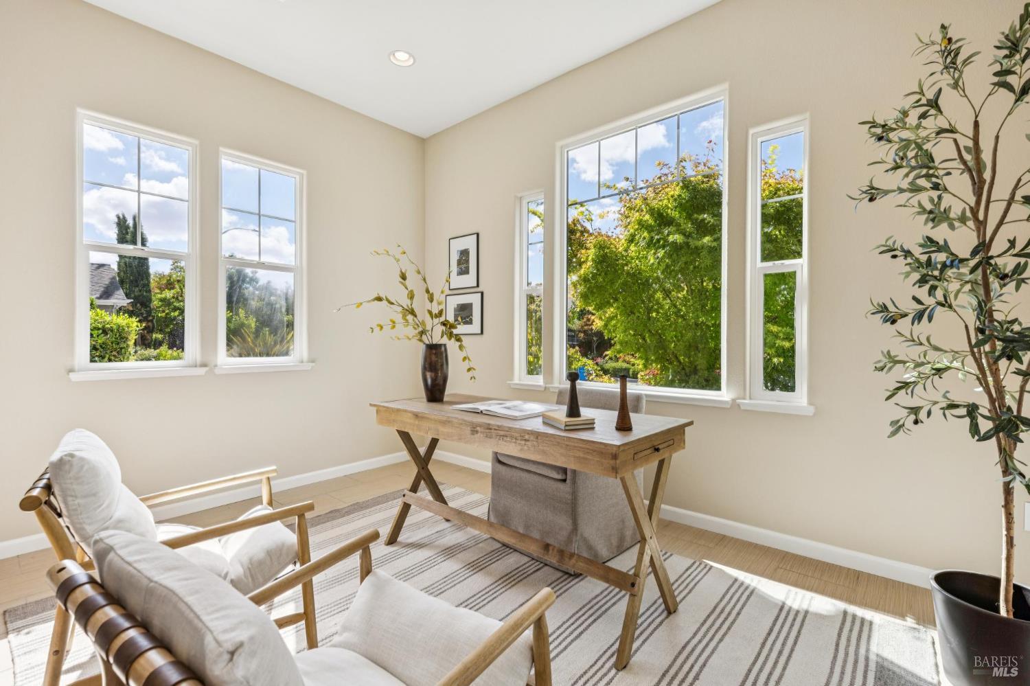 1688 Southview Drive Petaluma CA 94954