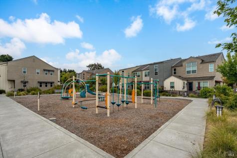 10 Birch Haven Way Santa Rosa CA 95407