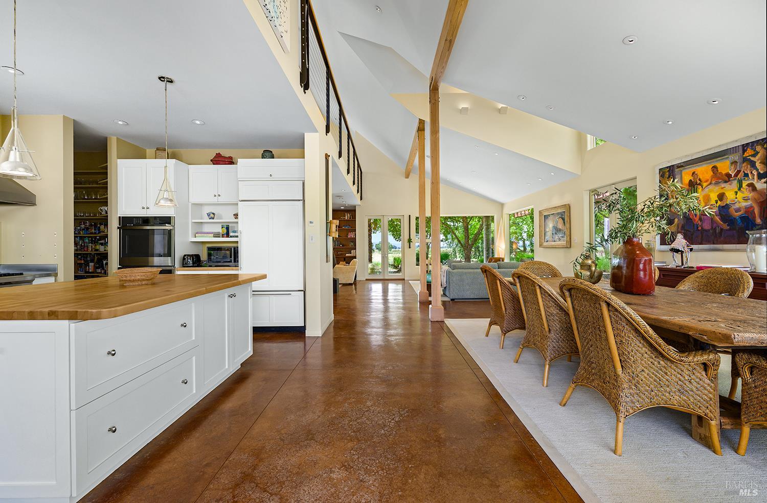 6003-6017 Red Winery Road Geyserville CA 95441