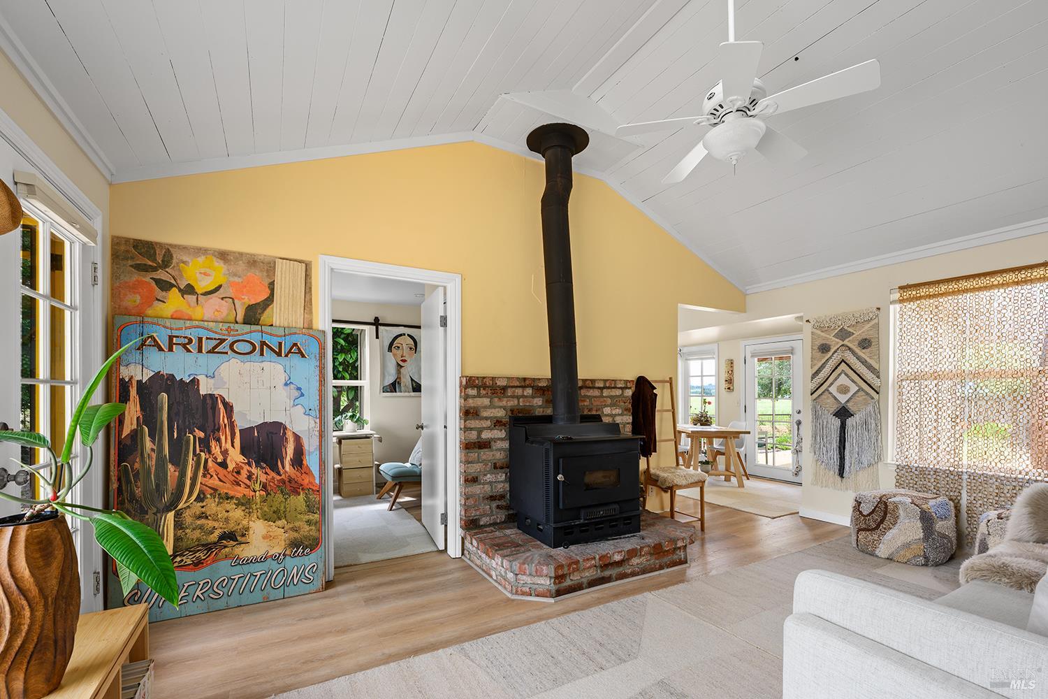 6003-6017 Red Winery Road Geyserville CA 95441