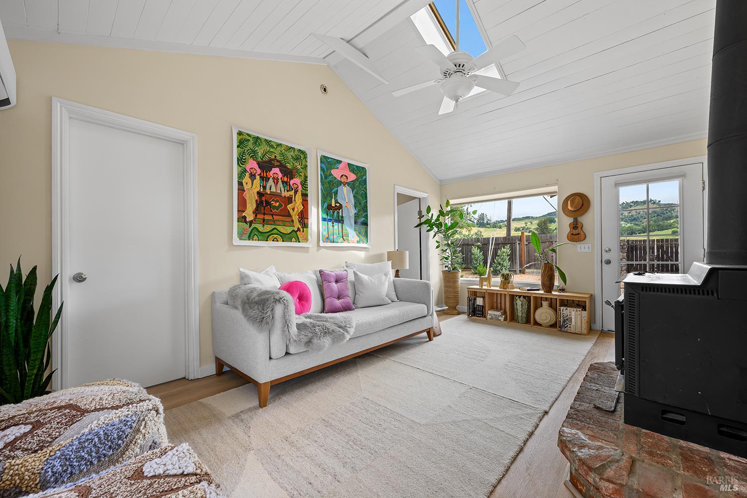 6003-6017 Red Winery Road Geyserville CA 95441