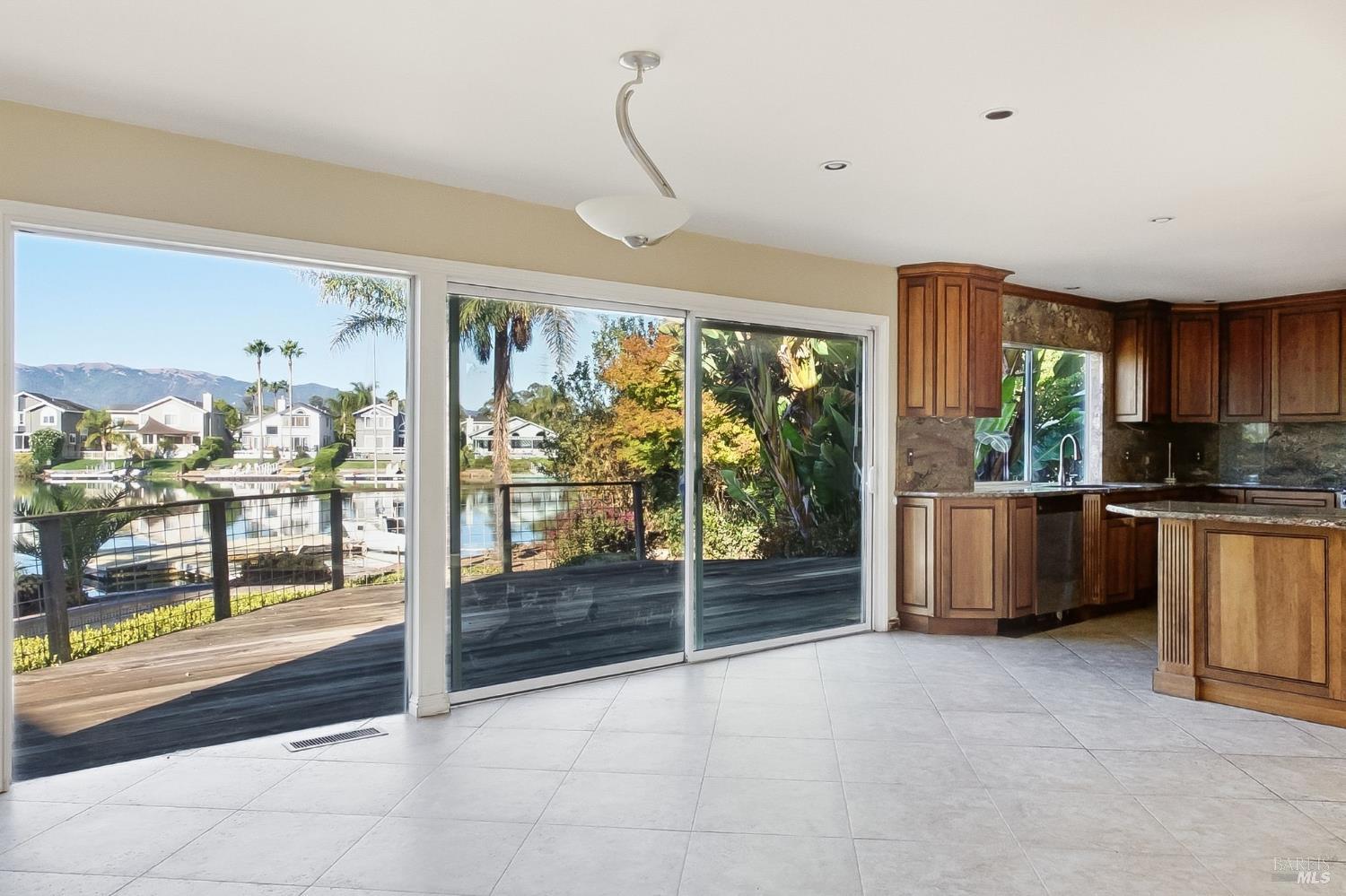 36 Del Oro Lagoon Novato CA 94949