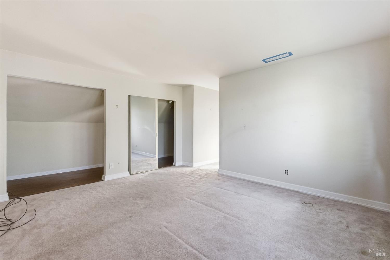 36 Del Oro Lagoon Novato CA 94949