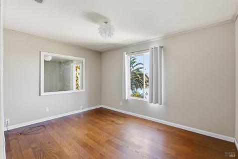 36 Del Oro Lagoon Novato CA 94949