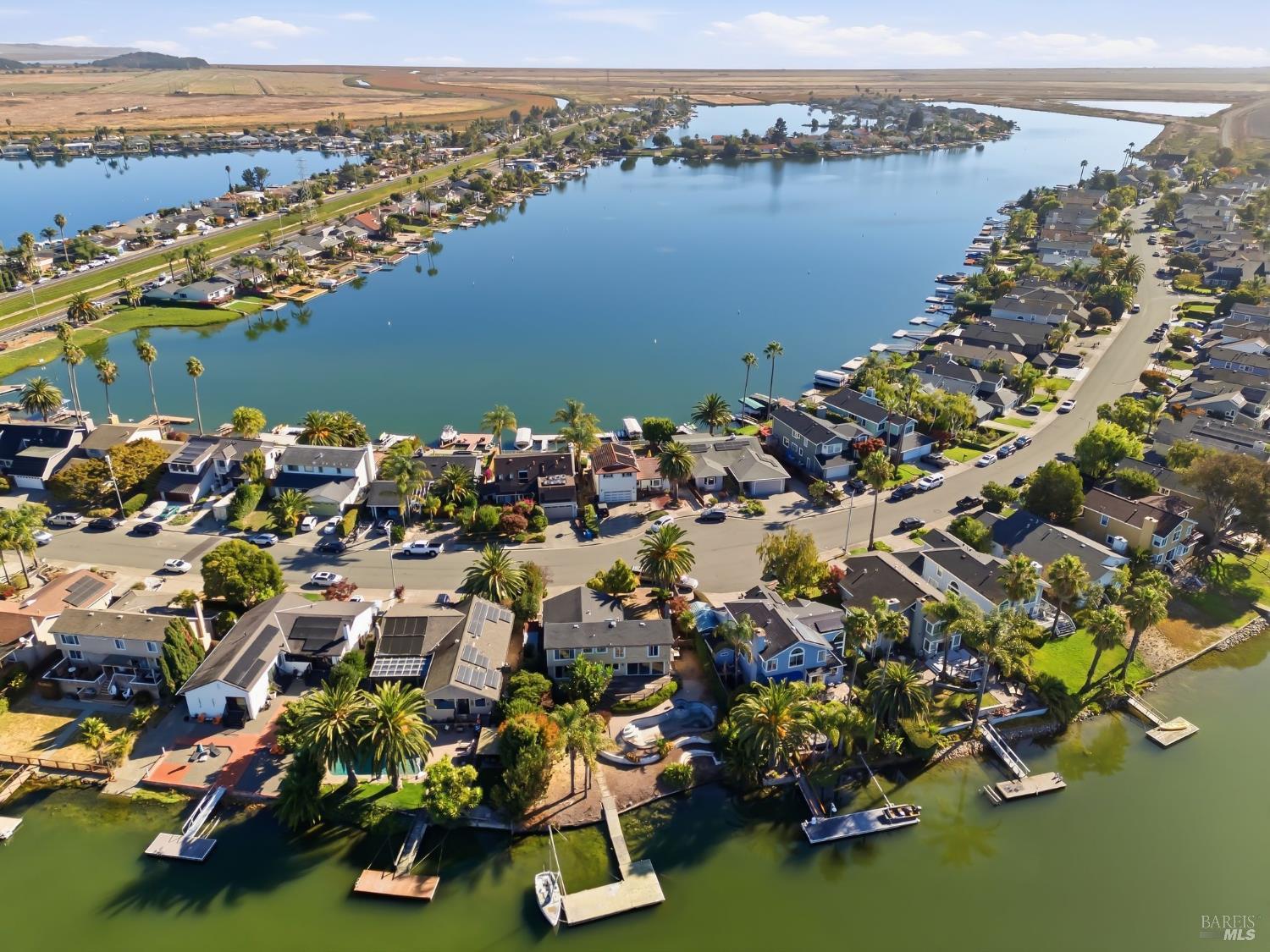 36 Del Oro Lagoon Novato CA 94949