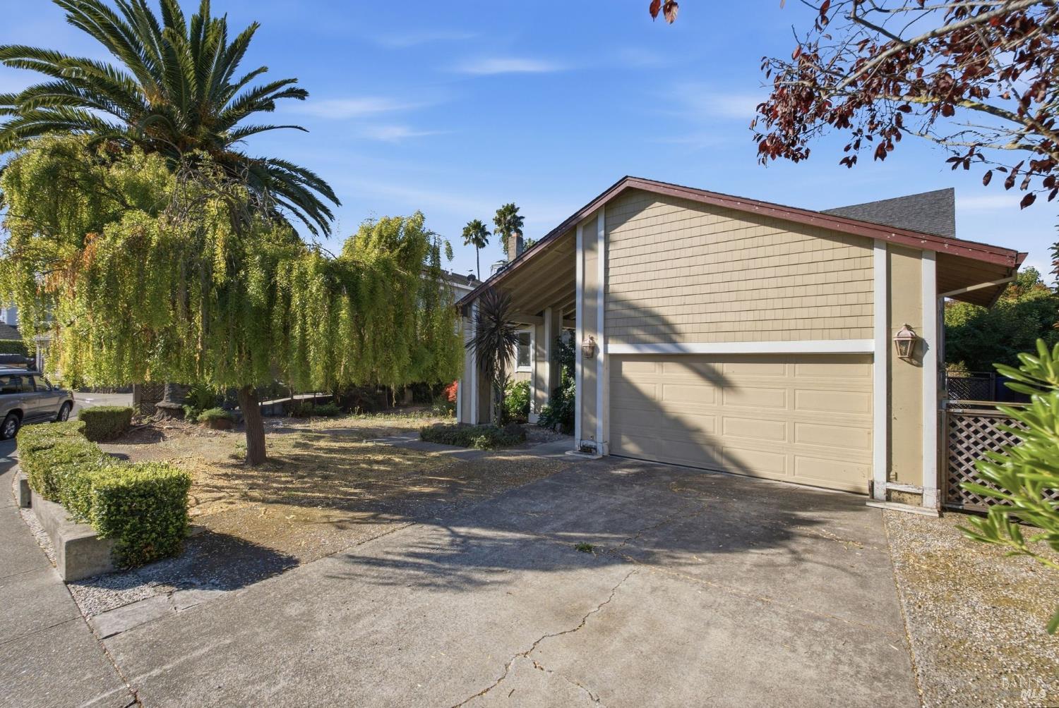 36 Del Oro Lagoon Novato CA 94949